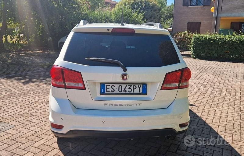 Usata Fiat Freemont Urban 170 CV (125 kW) 2014 Bianco SUV