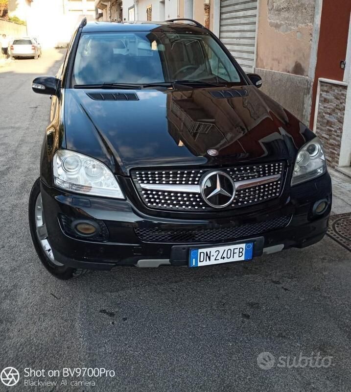 Usata Mercedes ML320 Sport 224 CV (164 kW) 2008 Nero SUV