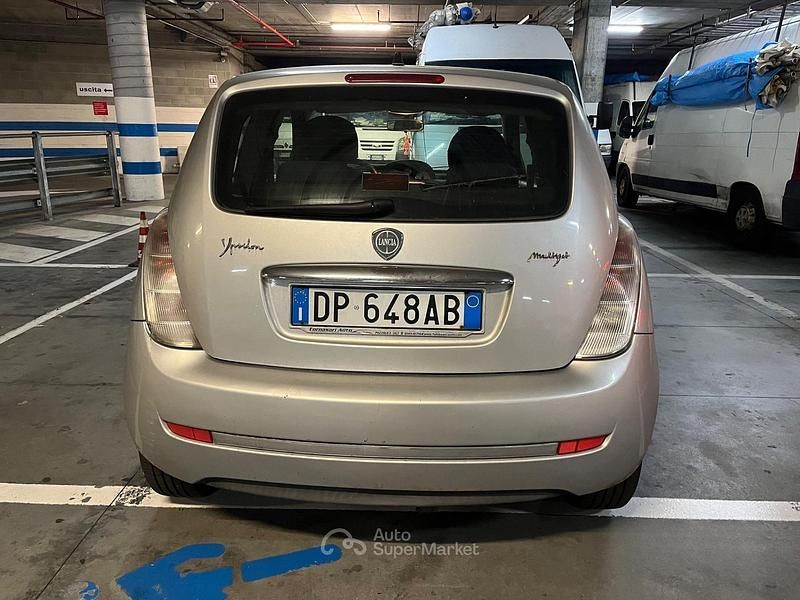 Usata Lancia Ypsilon 90 CV (66 kW) 2009 Arancione Utilitaria