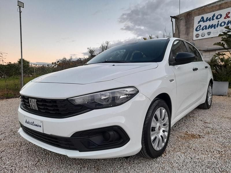 Bianco Usata 2021 Fiat Tipo City Life Due volumi | 10.900 € (Buon prezzo) - Immagine 1/4