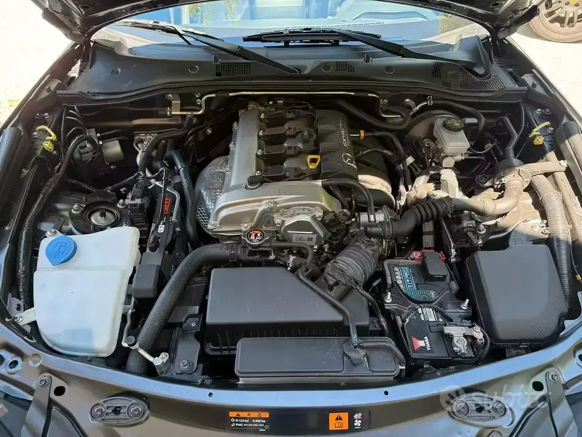 Usata Mazda MX5 160 CV (117 kW) 2017 Grigio Cabrio