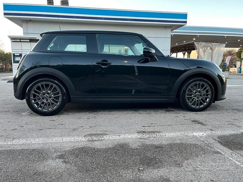 Usata Mini Cooper Coupé 2024 Nero Coupé