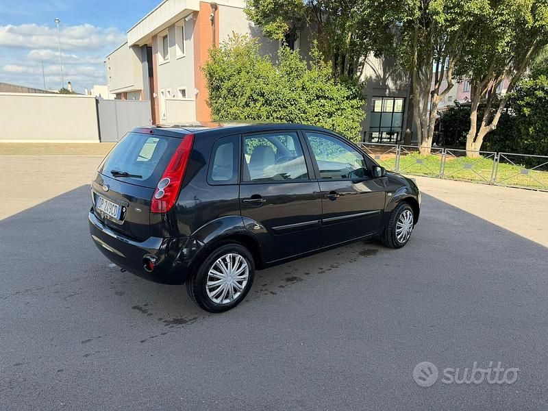 Usata Ford Fiesta 75 CV (55 kW) 2008 Utilitaria