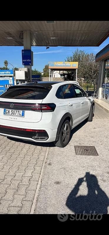 Usata VW Taigo R-line 110 CV (80 kW) 2023 Bianco SUV