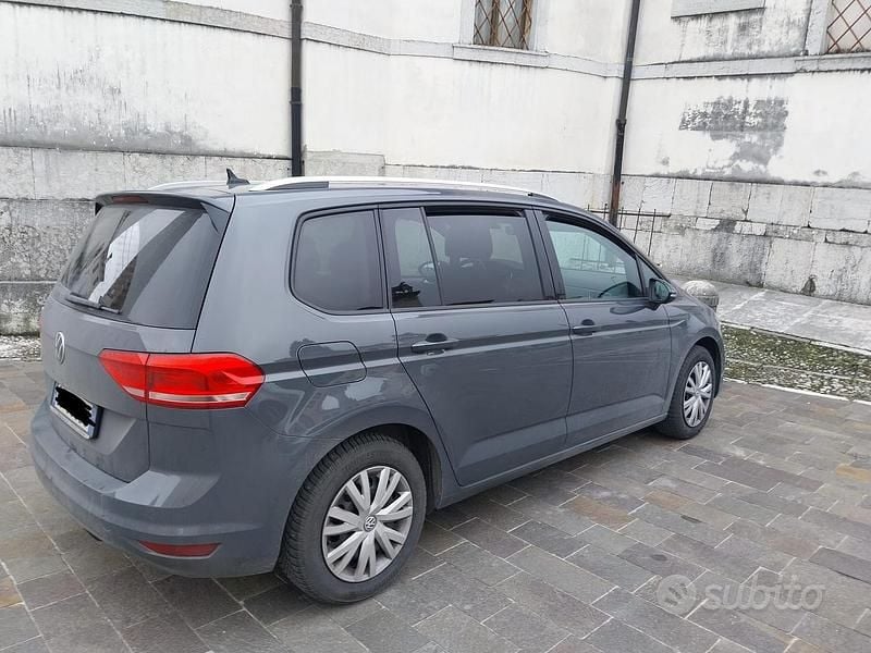 Usata 2021 VW Touran Monovolume | 16.900 € (Ottimo prezzo) - Immagine 1/4