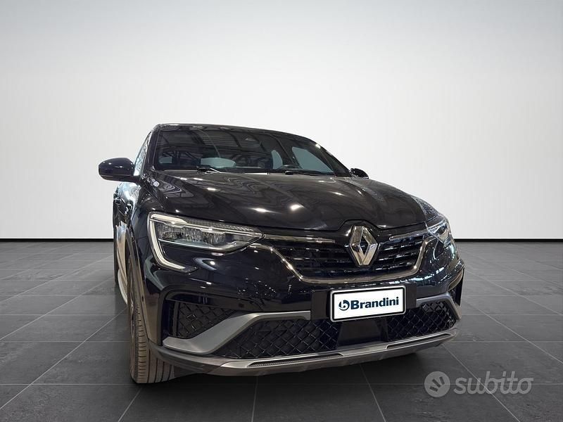 Usata Renault Arkana Engineered 94 CV (69 kW) 2022 Nero SUV