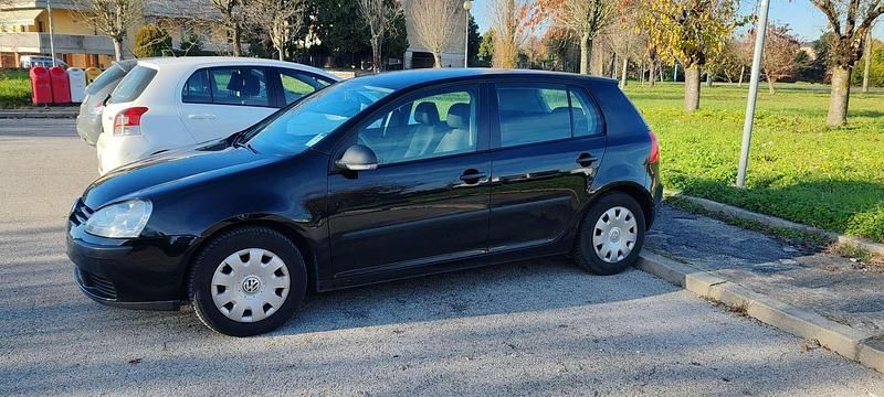 Usata VW Golf VI Comfortline 110 CV (80 kW) 2008 Utilitaria