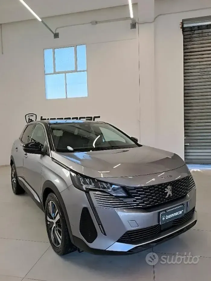 Usata Peugeot 3008 Allure 131 CV (96 kW) 2022 Grigio SUV
