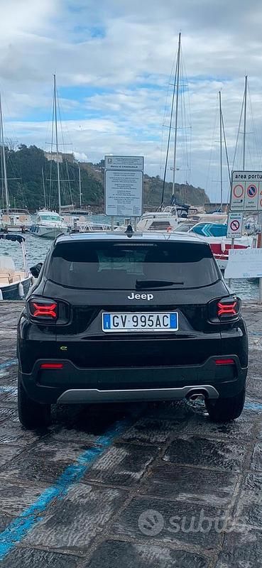 Nero Usata 2024 Jeep Avenger Summit SUV | 25.000 € (Buon prezzo) - Immagine 1/4