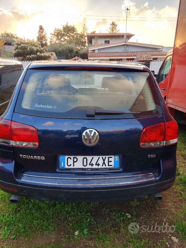 Blu Usata 2004 VW Touareg SUV | 1800 € (Ottimo prezzo) - Immagine 1/4