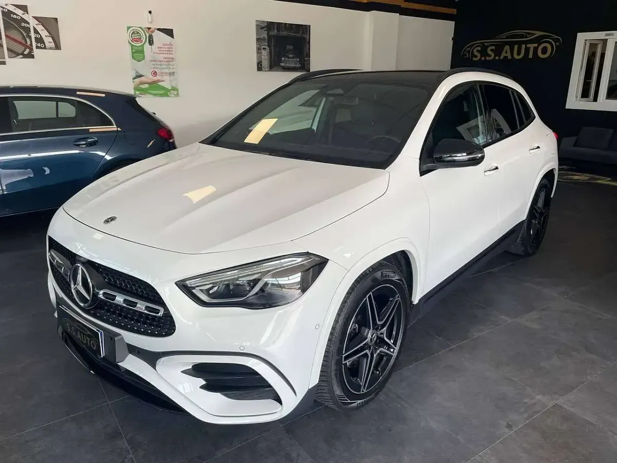 Usata Mercedes GLA200 AMG Line Premium Plus 150 CV (110 kW) 2024 Bianco SUV