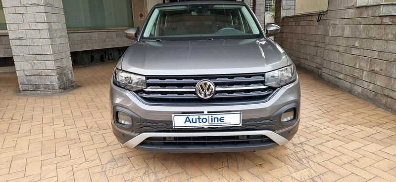 Usata VW T-Cross Advance 95 CV (69 kW) 2019 Limestone grey metallic SUV