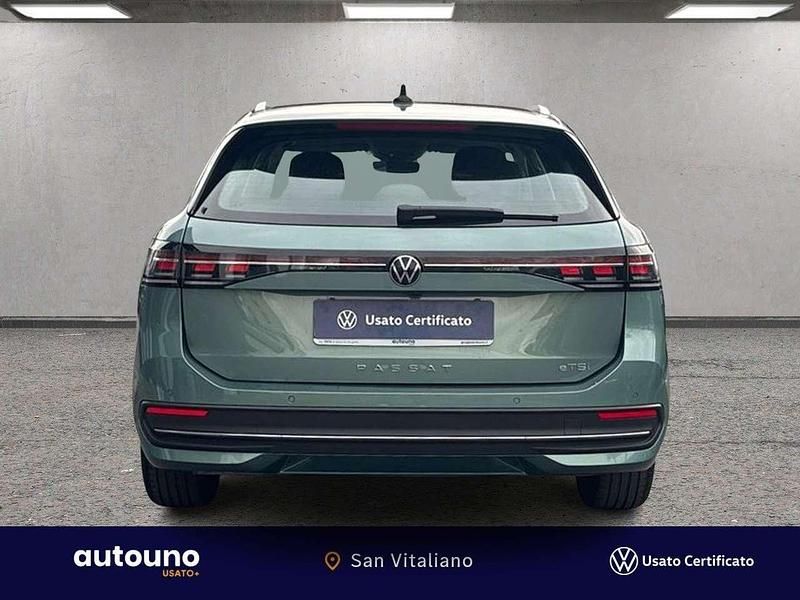 Usata VW Passat Business 150 CV (110 kW) 2024 Mariposite green Station wagon