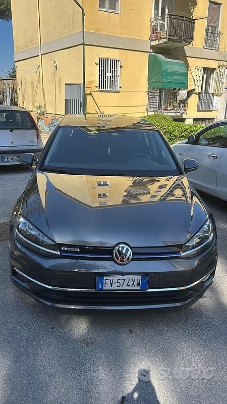Usata VW Golf VII 130 CV (95 kW) 2019 Grigio Berlina