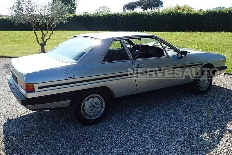 Usata Lancia 2000 119 CV (87 kW) 1980 Grigio Berlina
