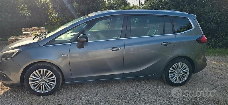 Usata Opel Zafira Innovation 136 CV (100 kW) 2018 Grigio Monovolume