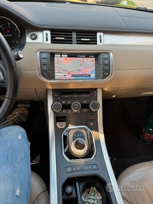 Gebraucht Land Rover Range Rover evoque 150 PS (110 kW) 2012 Weiß SUV