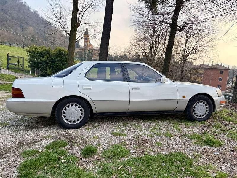 Usata Lexus LS400 245 CV (180 kW) 1996 Berlina