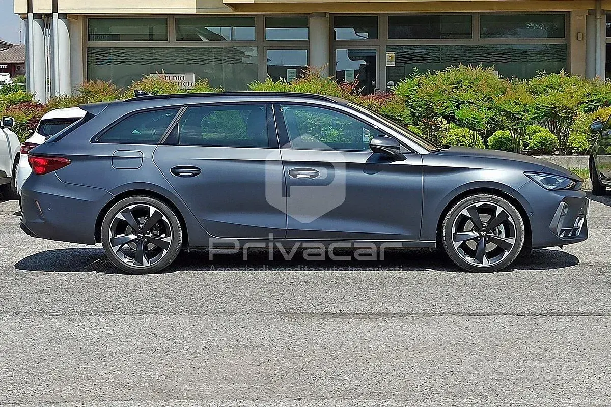 Usata Cupra Leon 150 CV (110 kW) 2024 Grigio Station wagon