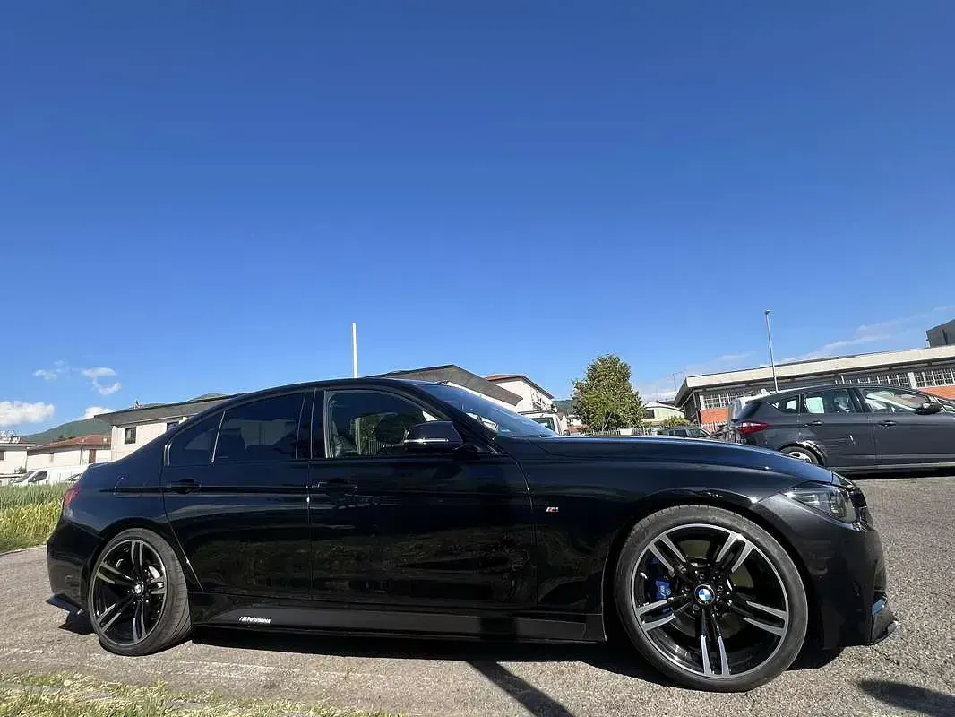 Usata BMW 330 Gran Turismo M Sport 258 CV (189 kW) 2016 Berlina
