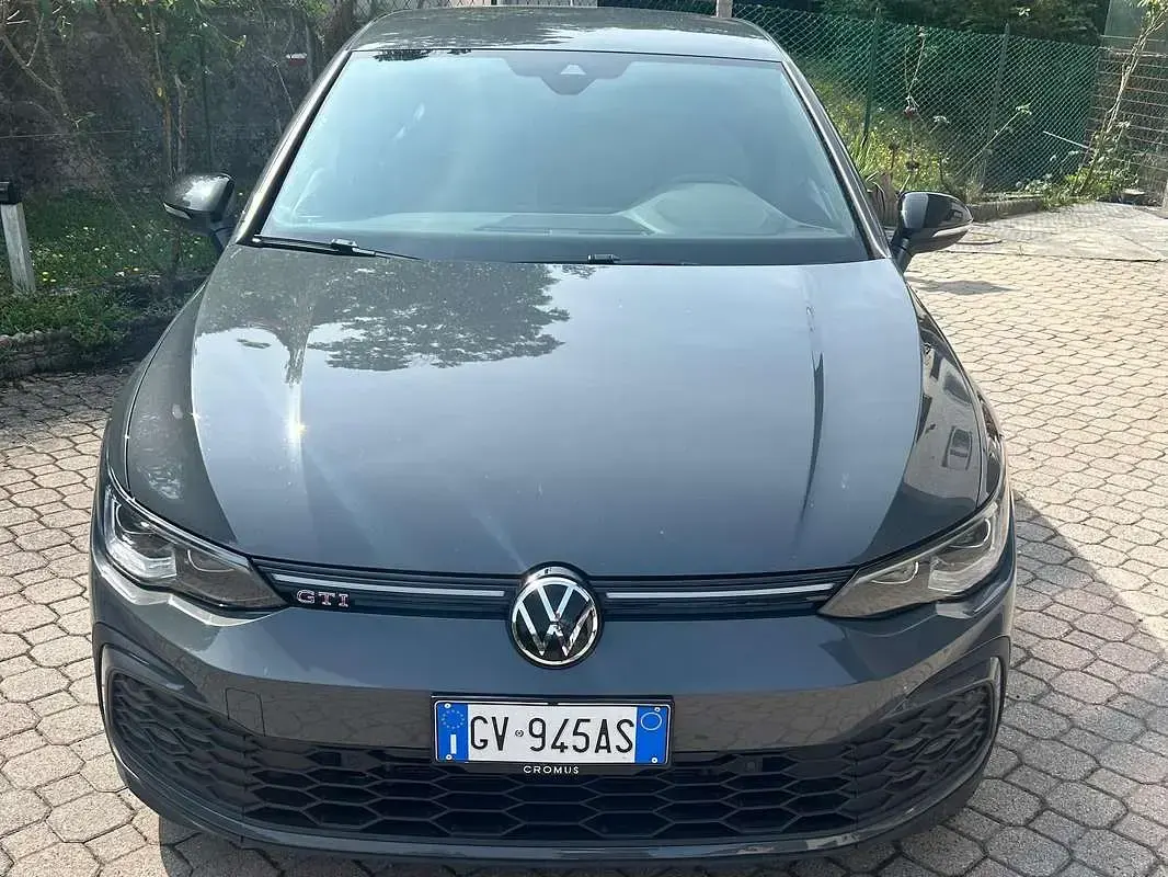 Usata VW Golf VIII GTI 265 CV (194 kW) 2023 Grigio Berlina