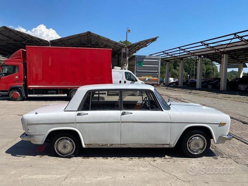 Usata Lancia Fulvia 88 CV (64 kW) 1970 Bianco Utilitaria