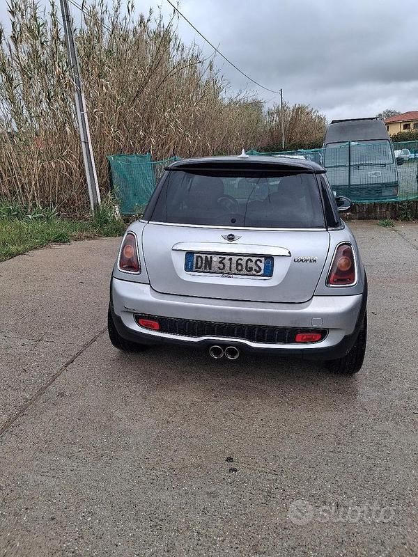 Usata Mini Cooper 110 CV (80 kW) 2009 Grigio Utilitaria