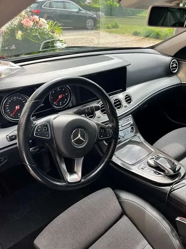 Usata Mercedes E220 Business 150 CV (110 kW) 2018 Nero Station wagon