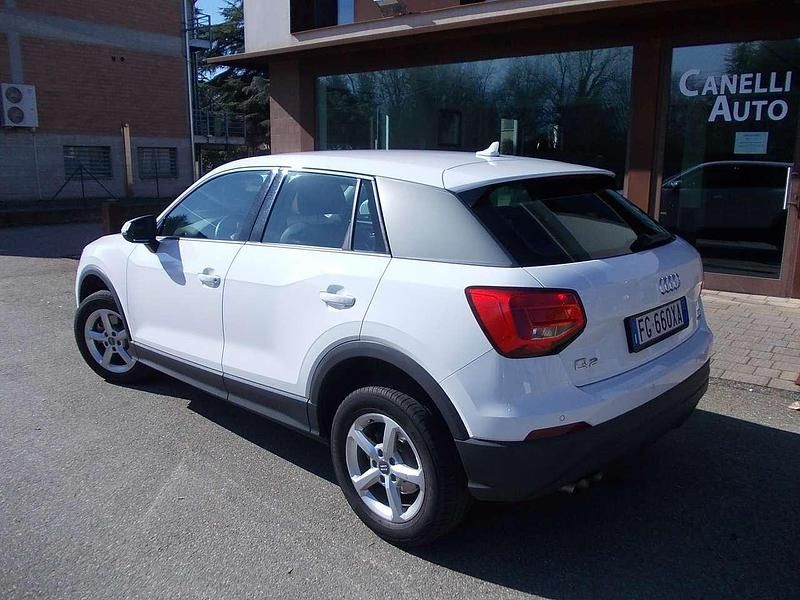 Usata Audi Q2 Business 150 CV (110 kW) 2017 Bianco SUV