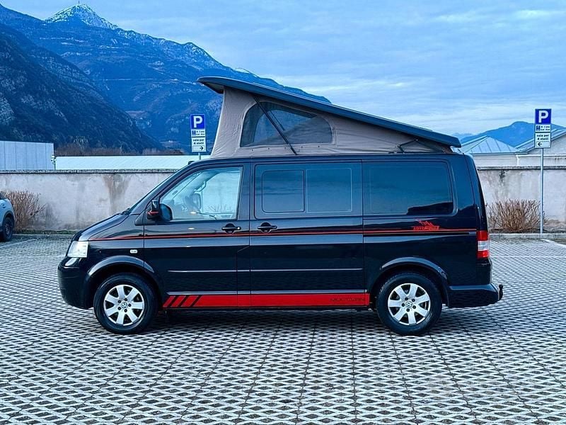 Usata VW California Beach 130 CV (95 kW) 2007 Nero Furgone