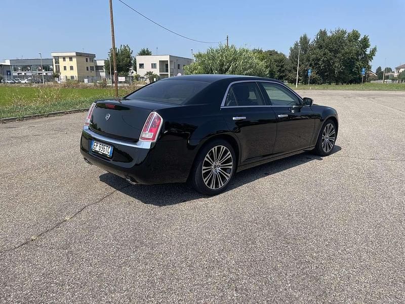 Usata Lancia Thema 239 CV (175 kW) 2013 Nero Berlina