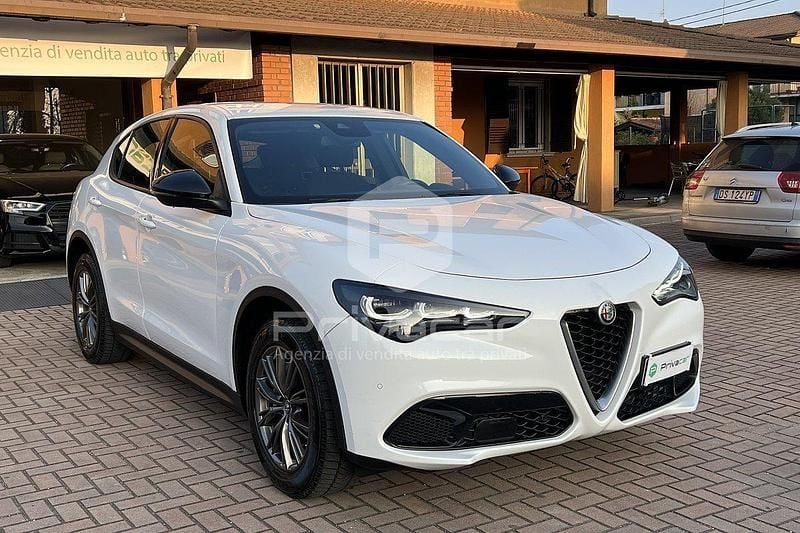 Usata Alfa Romeo Stelvio Super 209 CV (153 kW) 2023 Bianco SUV
