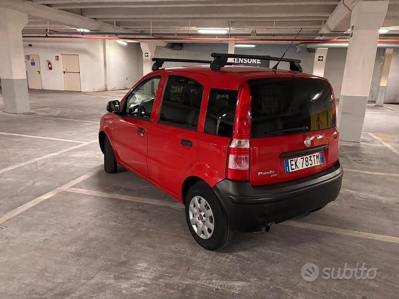Usata Fiat Panda 69 CV (50 kW) 2011 Rosso Utilitaria