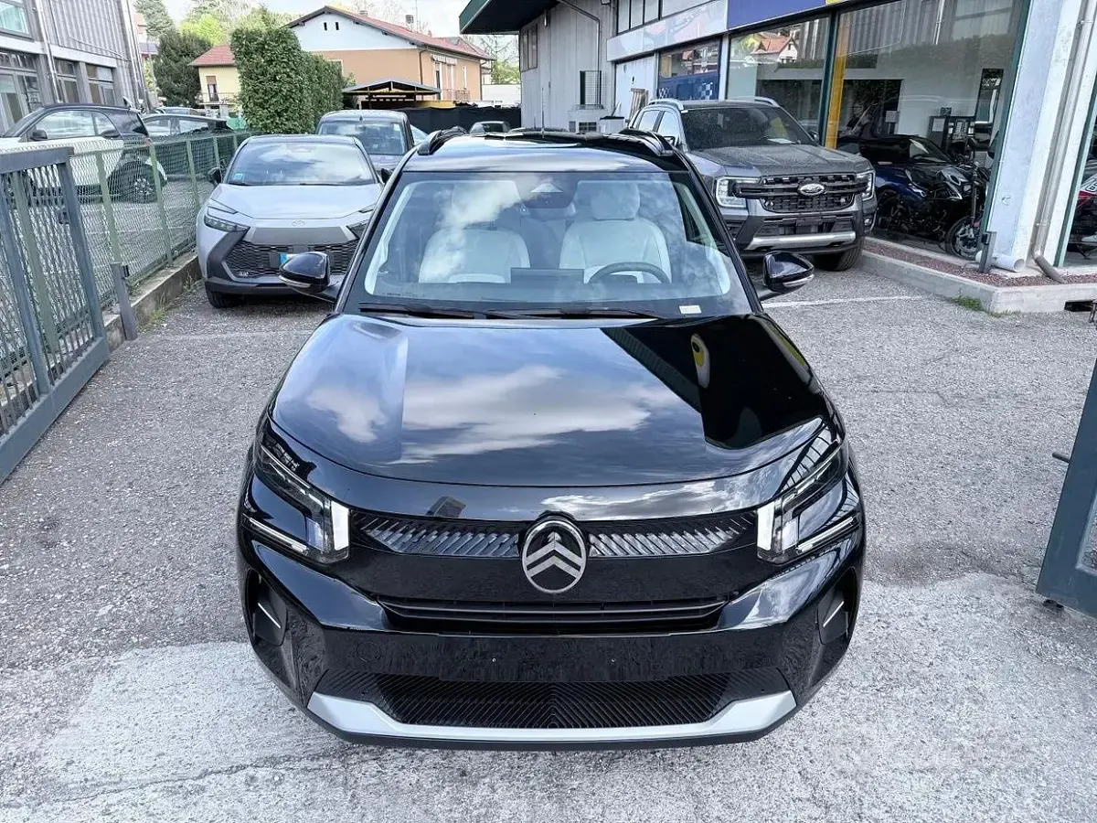 Begagnad Citroën C3 PureTech 101 HK (74 kW) 2025 Svart SUV