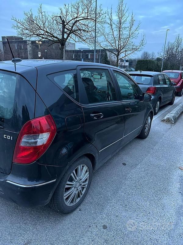 Usata Mercedes A160 90 CV (66 kW) 2009 Nero Monovolume