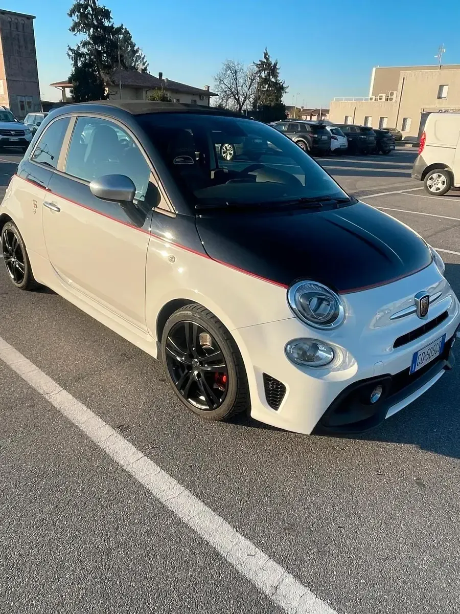 Usata Abarth 595C Turismo 165 CV (121 kW) 2021 Cabrio