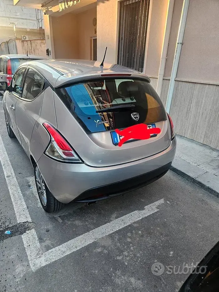 Usata Lancia Ypsilon 95 CV (69 kW) 2013 Utilitaria
