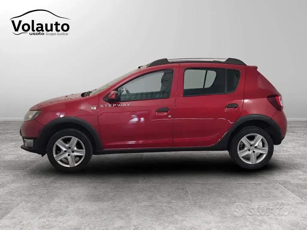 Usata Dacia Sandero Prestige 90 CV (66 kW) 2014 Rosso SUV