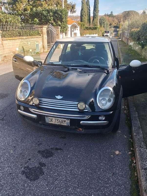 Usata Mini One D 75 CV (55 kW) 2004 Nero Utilitaria