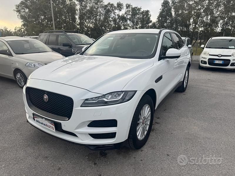 Usata Jaguar F-Pace Prestige 180 CV (132 kW) 2016 Bianco SUV
