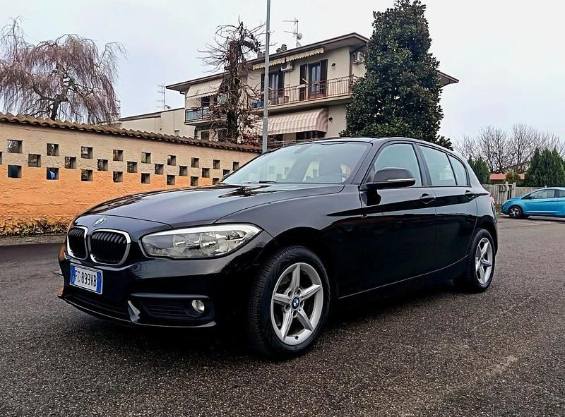 Usata BMW 114 Sport Line 95 CV (69 kW) 2016 Nero Utilitaria