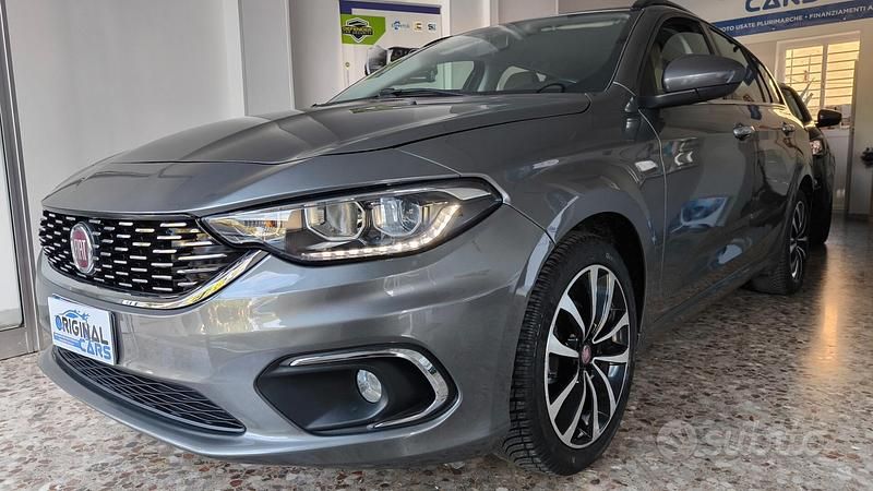 Usata Fiat Tipo Lounge 120 CV (88 kW) 2018 Grigio Station wagon