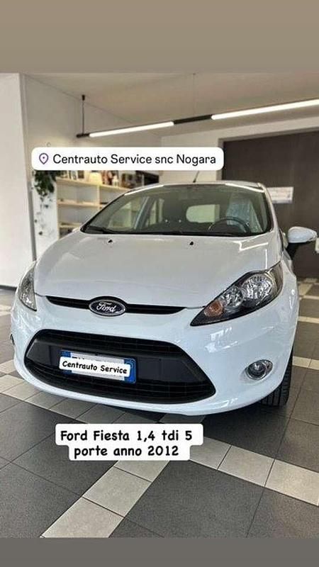Bianco Usata 2012 Ford Fiesta Business Edition Tre volumi | 7950 € (Molto cara) - Immagine 1/4