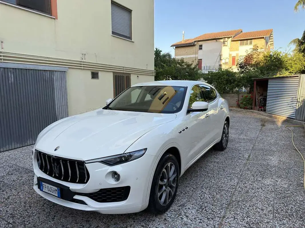 Usata Maserati Levante 250 CV (183 kW) 2018 SUV