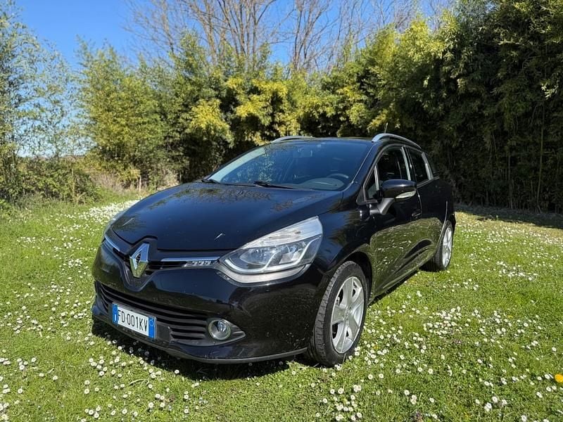 Usata Renault Clio GrandTour 74 CV (54 kW) 2016 Nero Station wagon
