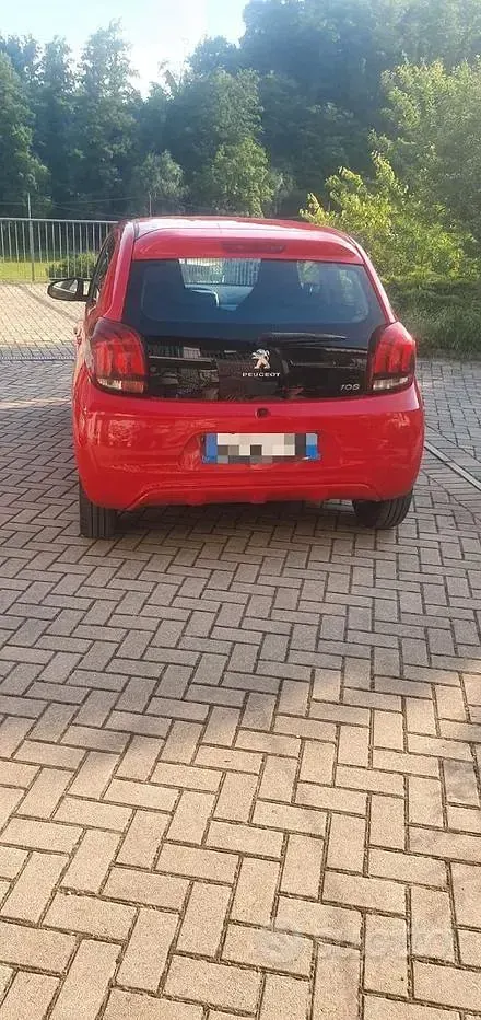 Usata Peugeot 108 69 CV (50 kW) 2016 Rosso Berlina