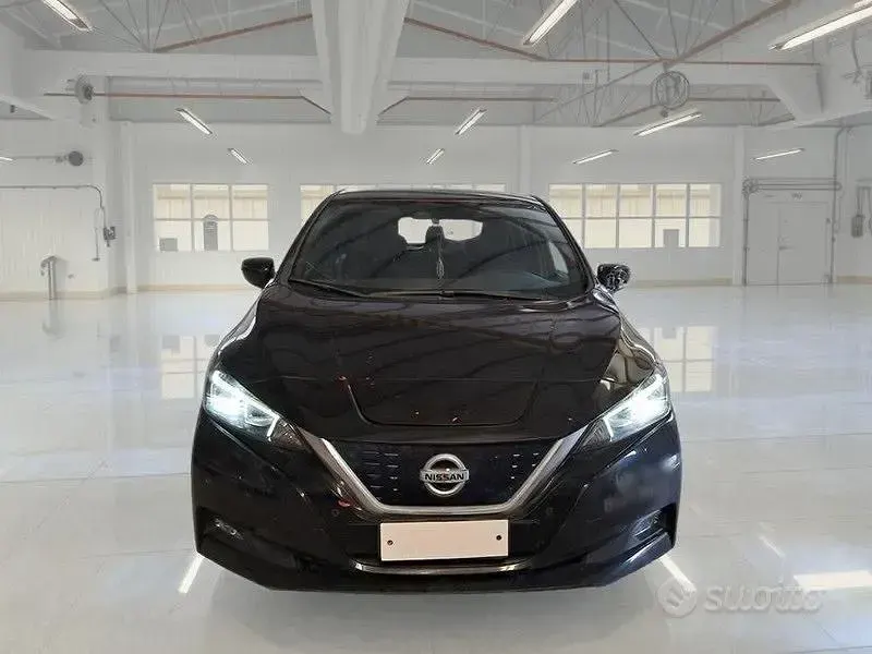 Usata Nissan Leaf 89 kW (122 CV) 2021 Nero Utilitaria