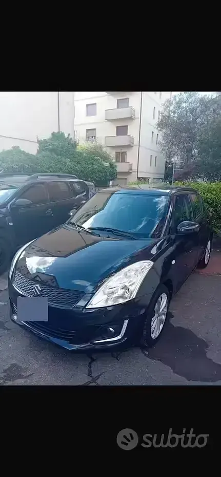 Second-hand Suzuki Swift 94 CP (69 kW) 2017 Negru Hatchback