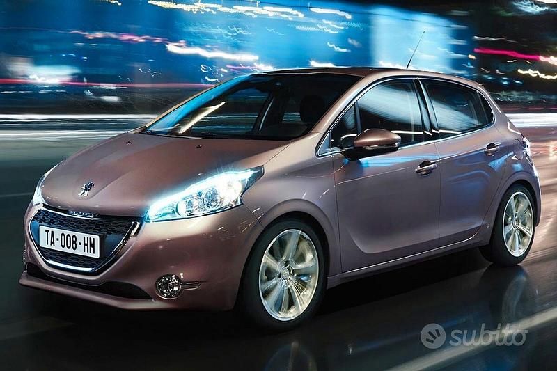Grigio Usata 2013 Peugeot 208 Allure Due volumi | 4490 € (Super prezzo) - Immagine 1/1