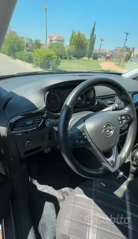 Usata Opel Corsa 90 CV (66 kW) 2017 Grigio Utilitaria